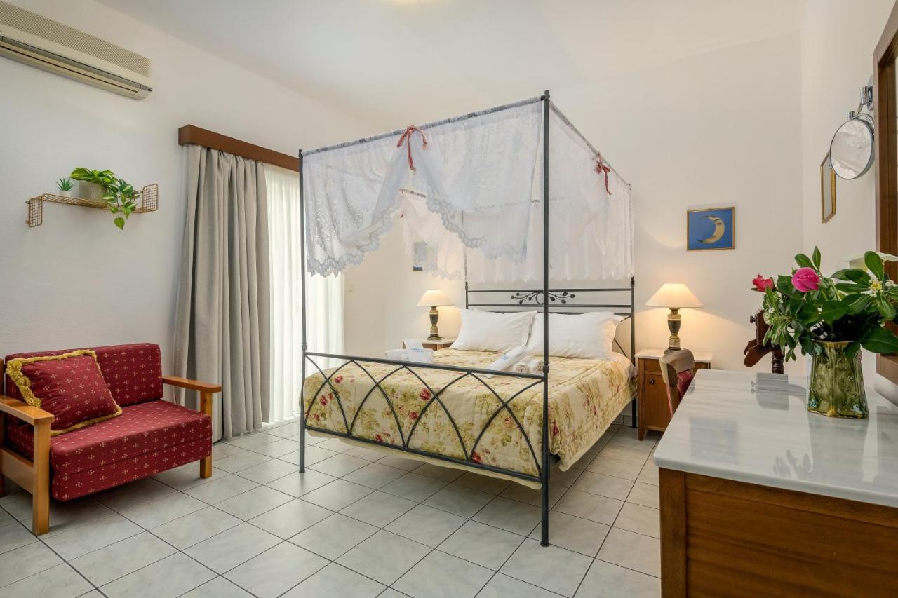 Grikos Hotel Pátmos Buitenkant foto
